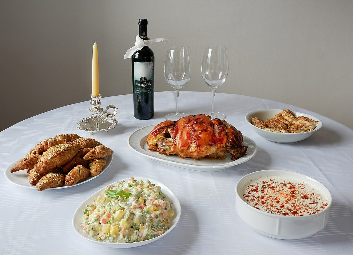 Tzatziki (jarred, tubbed and restaurant-made)